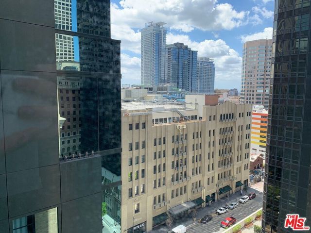 727 W 7th Street 1214, Los Angeles, CA 90017