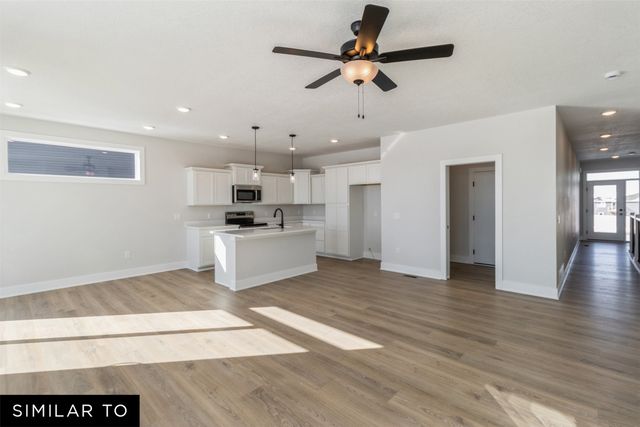 4303 NE 3rd Street, Ankeny, IA 50021