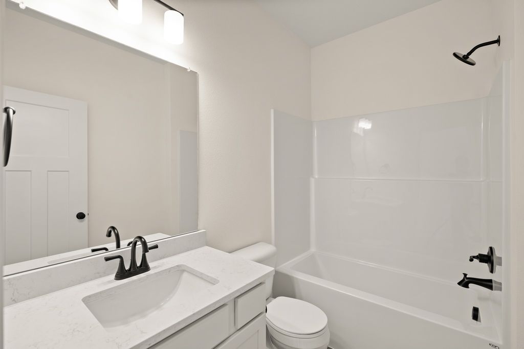 4303 NE 3rd Street, Ankeny, IA 50021
