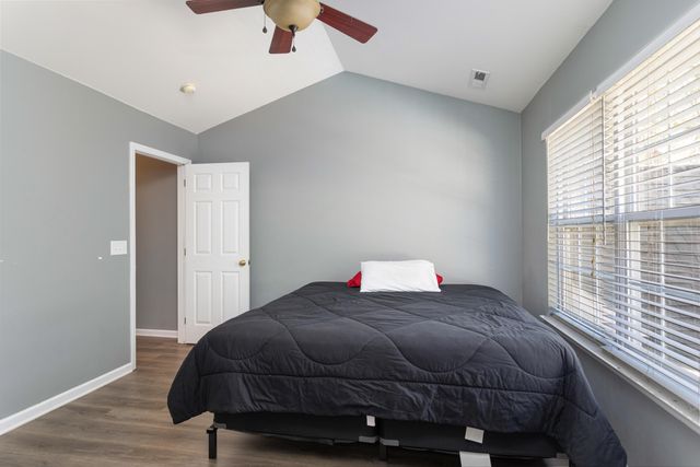 8653 Grassy Oak Trail, North Charleston, SC 29420