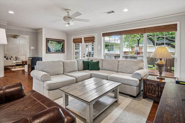 8635 Capri Drive, Dallas, TX 75238