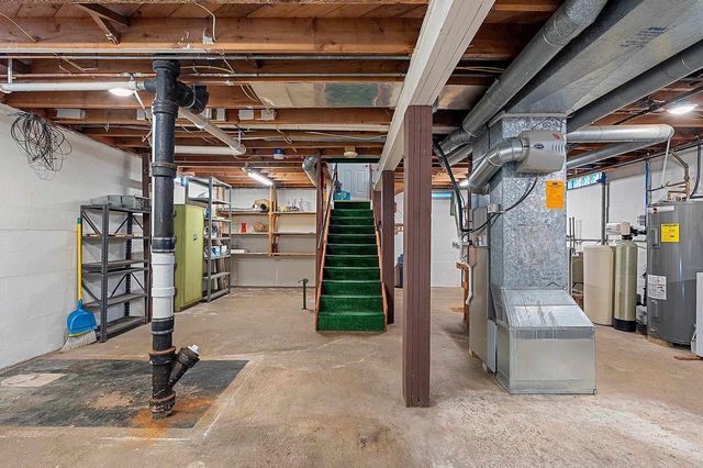 1136 S BARTLETT STREET, Shawano, WI 54166