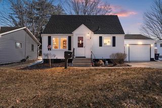 1136 S BARTLETT STREET, Shawano, WI 54166
