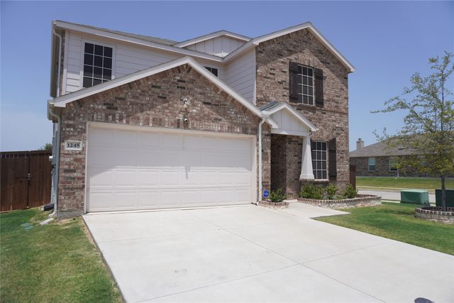 1245 Waggoner Drive, Aubrey, TX 76227