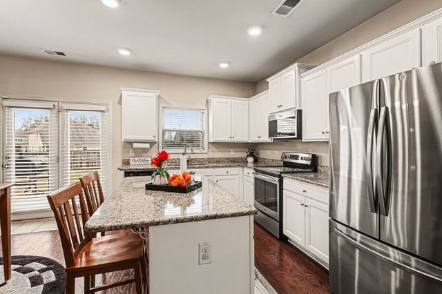 5000 Kendrick Drive, Spring Hill, TN 37174