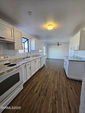 1312 Jobs Peak Drive, Gardnerville, NV 89460