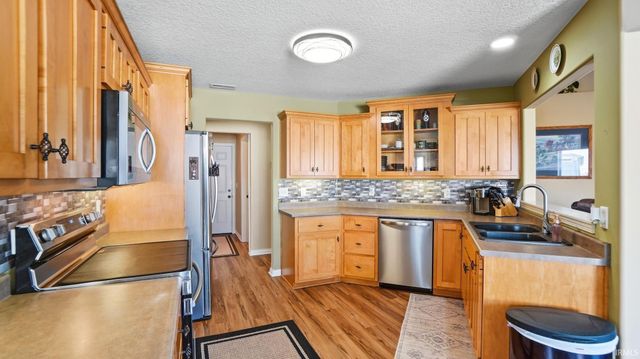 7226 Foxfield Drive, Fort Wayne, IN 46835