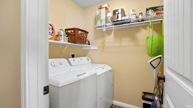 7226 Foxfield Drive, Fort Wayne, IN 46835