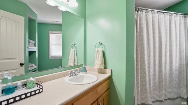 7226 Foxfield Drive, Fort Wayne, IN 46835