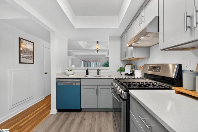 2530 E North St Apt 14L Unit L, Greenville, SC 29615