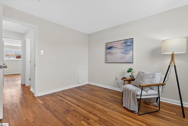 2530 E North St Apt 14L Unit L, Greenville, SC 29615