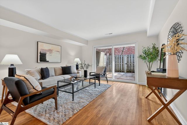 2530 E North St Apt 14L Unit L, Greenville, SC 29615