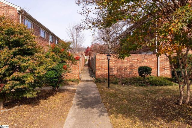 2530 E North St Apt 14L Unit L, Greenville, SC 29615