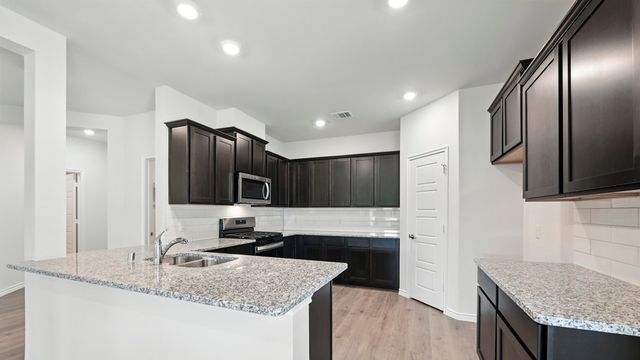 2101 Crockett Way, Anna, TX 75409