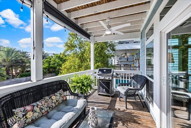 115 Pine Road, Clear Lake Shores, TX 77565