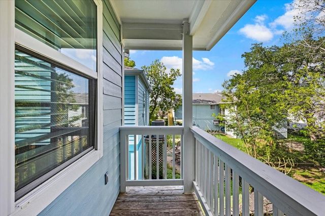 115 Pine Road, Clear Lake Shores, TX 77565