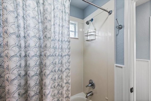 115 Pine Road, Clear Lake Shores, TX 77565