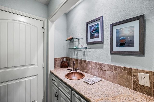 115 Pine Road, Clear Lake Shores, TX 77565