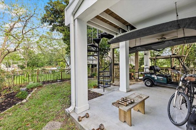 115 Pine Road, Clear Lake Shores, TX 77565