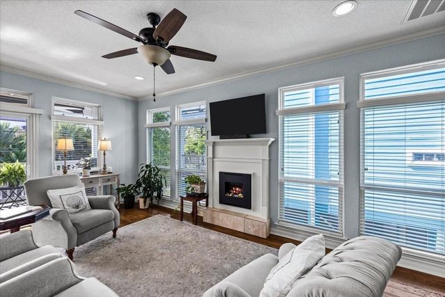 115 Pine Road, Clear Lake Shores, TX 77565