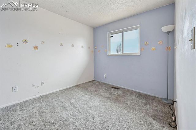 6885 Mescalero Drive, Colorado Springs, CO 80915