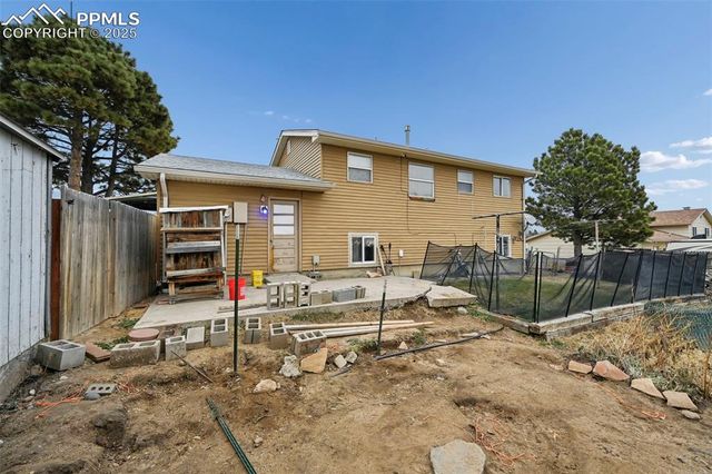 6885 Mescalero Drive, Colorado Springs, CO 80915