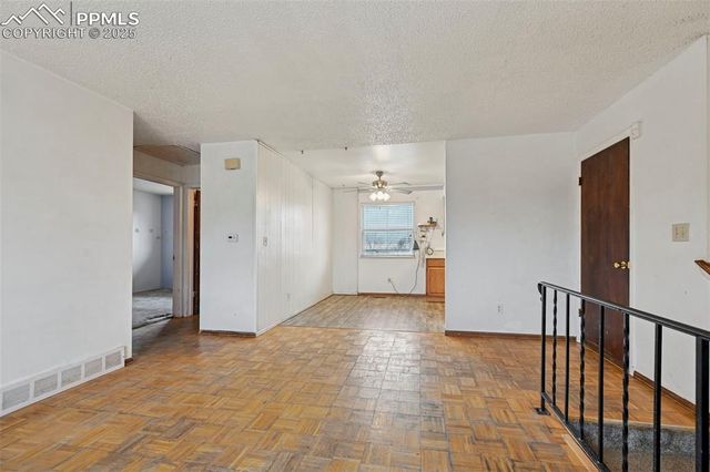 6885 Mescalero Drive, Colorado Springs, CO 80915