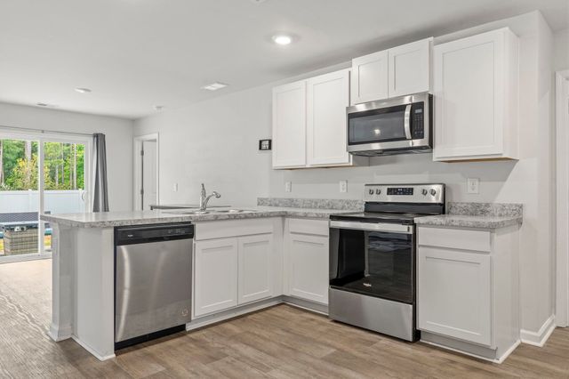 392 Spruce Pine Way, Conway, SC 29526