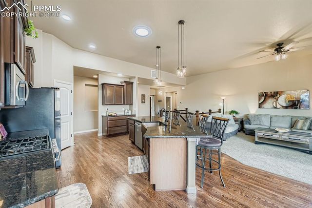 10625 Slumber Ridge Way, Colorado Springs, CO 80908