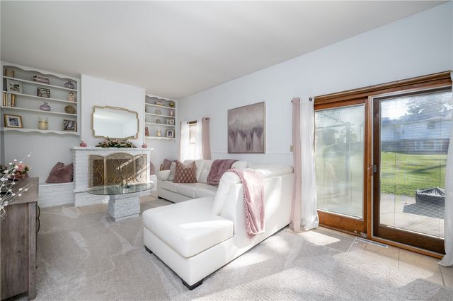 3025 25th Avenue, Marion, IA 52302