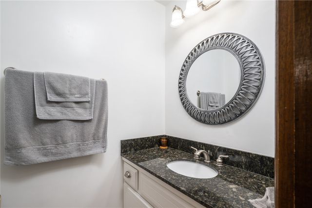 3025 25th Avenue, Marion, IA 52302