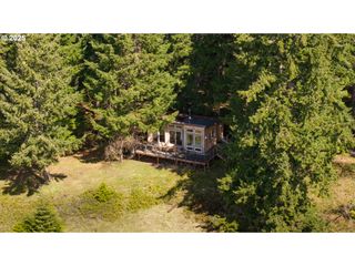 220 Acme Rd, White Salmon, WA 98672