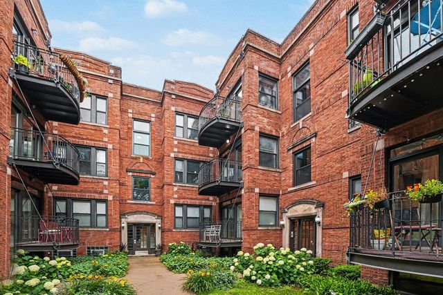1331 W North Shore Avenue 2S, Chicago, IL 60626
