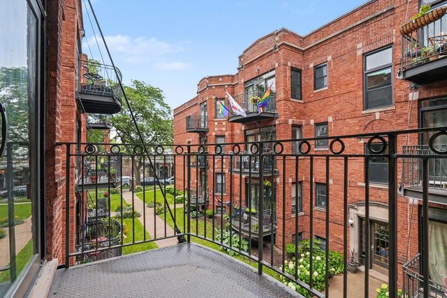 1331 W North Shore Avenue 2S, Chicago, IL 60626