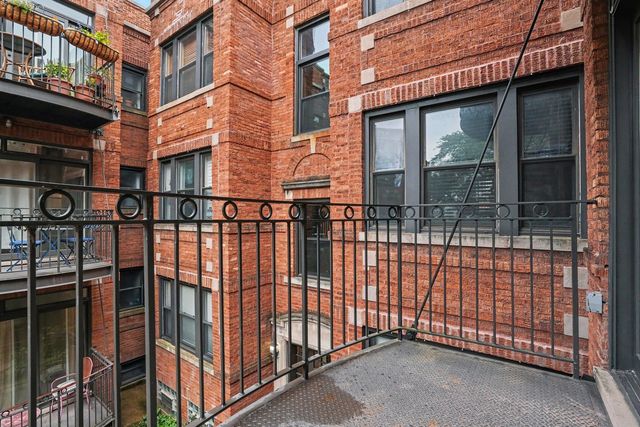 1331 W North Shore Avenue 2S, Chicago, IL 60626