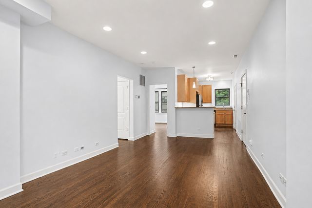 1331 W North Shore Avenue 2S, Chicago, IL 60626