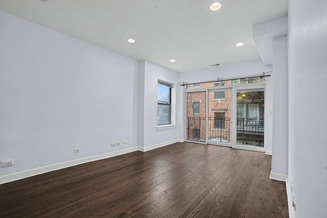 1331 W North Shore Avenue 2S, Chicago, IL 60626