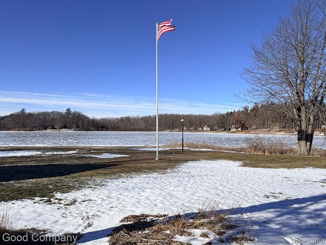 1849 E Pratt Lake Road, Gladwin, MI 48624