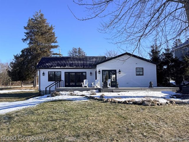 1849 E Pratt Lake Road, Gladwin, MI 48624