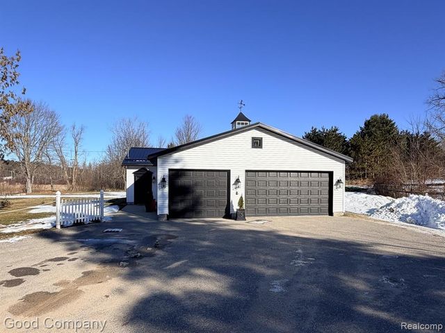 1849 E Pratt Lake Road, Gladwin, MI 48624