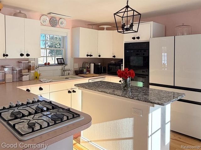 1849 E Pratt Lake Road, Gladwin, MI 48624