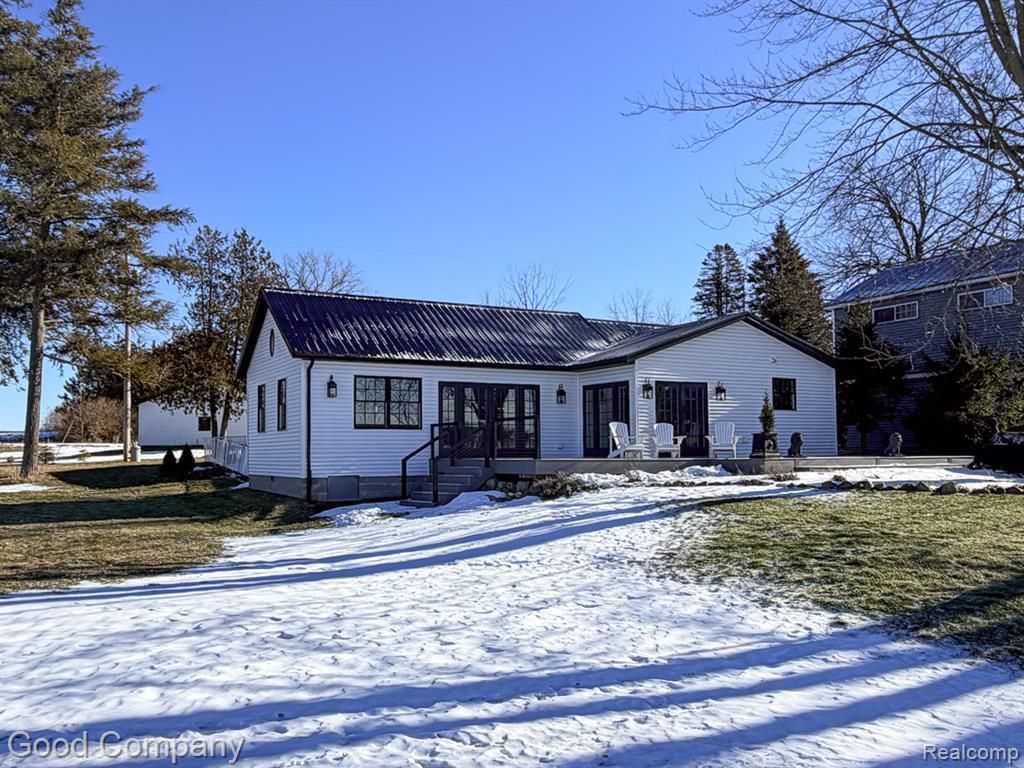 1849 E Pratt Lake Road, Gladwin, MI 48624