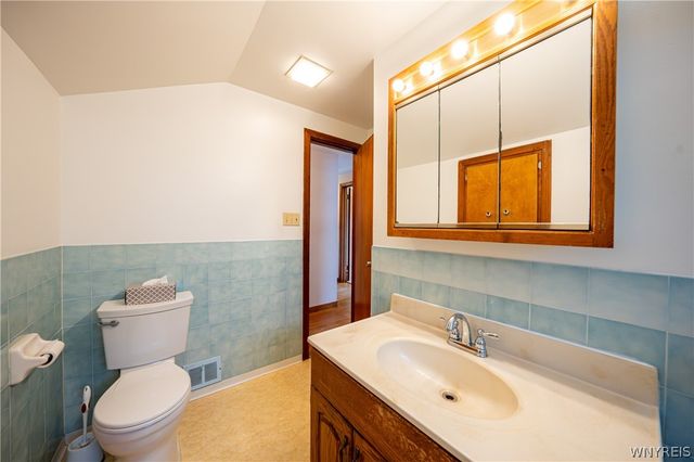 384 Athens Boulevard, Tonawanda, NY 14223