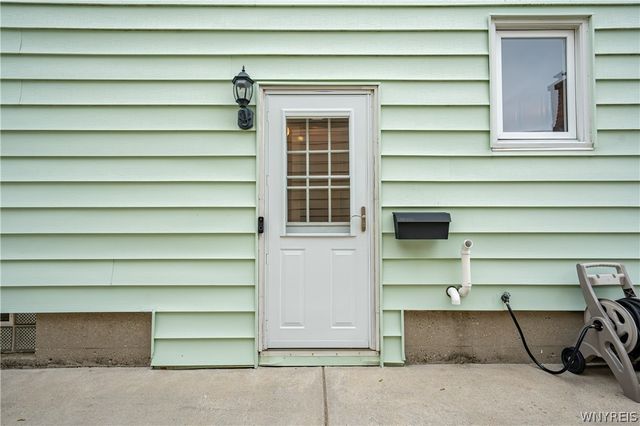 384 Athens Boulevard, Tonawanda, NY 14223