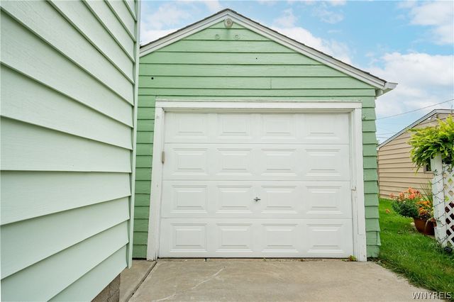 384 Athens Boulevard, Tonawanda, NY 14223