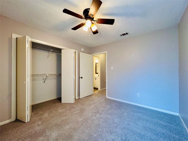 8900 Schick RD C, Austin, TX 78729