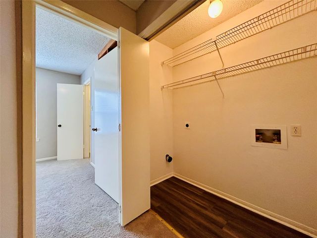 8900 Schick RD C, Austin, TX 78729