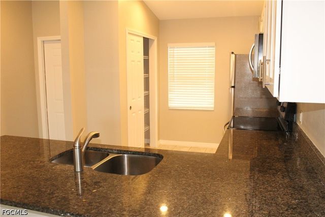 1110 SW 47th TER 205, Cape Coral, FL 33914
