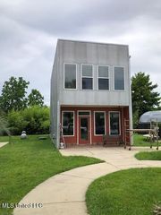 15107 Lemoyne Boulevard, Biloxi, MS 39532