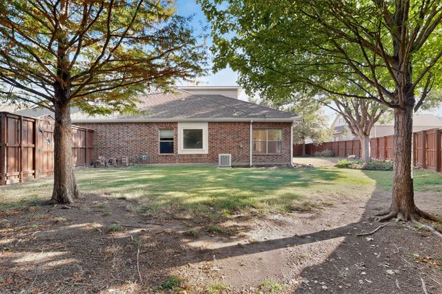 905 Mallard Trail, Murphy, TX 75094